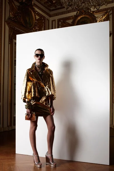 Look 28